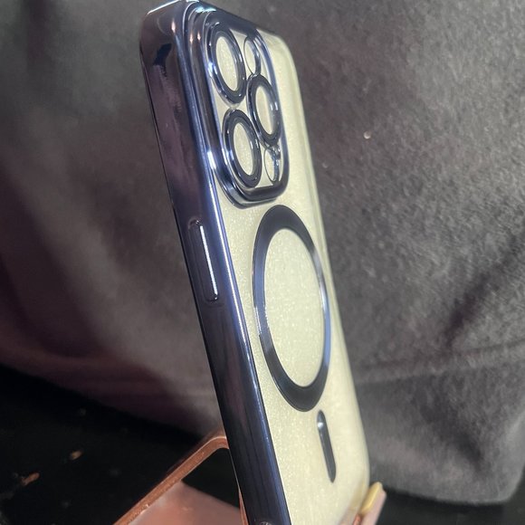 iPhone 15 Pro Case - Luxury | Clear Soft Silicone | Magnetic Wireless Charging - Picture 3 of 9